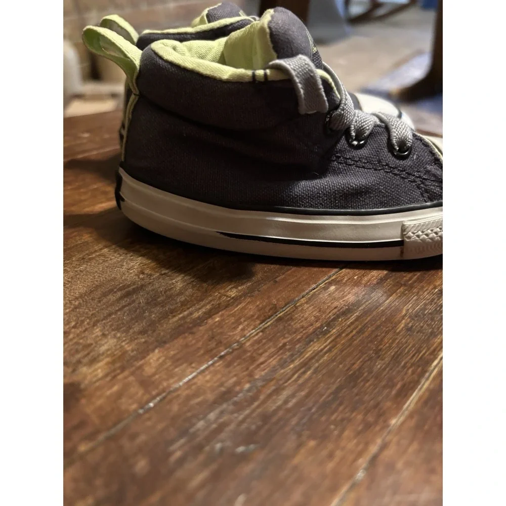 Converse Allstar Hi-top Child's Tennis Shoes Size 6 Gray With Lime Green Accents